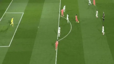 姆巴佩创纪录！欧冠6分42秒帽子戏法成传奇时刻