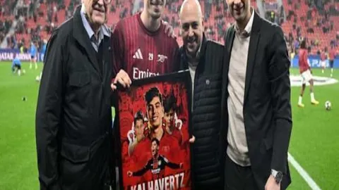 英格兰温布利亮相特别，安德森梦想成真征战世界杯